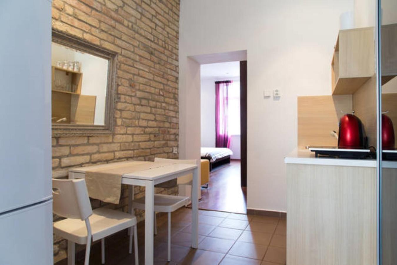 Romantic Central Flat Bratislava Exterior foto